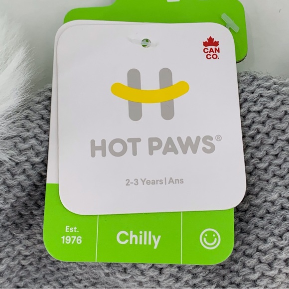 Hot Paws NWT Toddlers’ Grey Knit Toque with White PomPoms, 2 - 3 Years - Picture 11 of 14